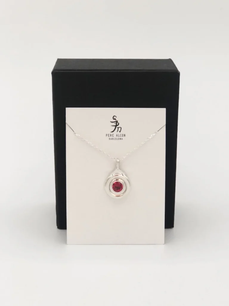 Collar llave de Flauta rojo